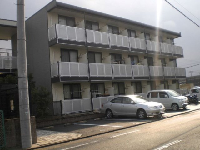 レオパレスメルベーユの外観