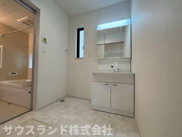 八王子市弐分方町10期　D号棟の独立洗面台