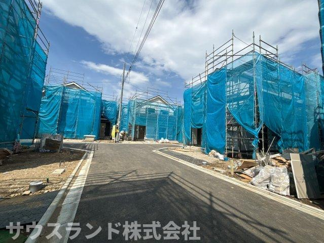 八王子市弐分方町10期　D号棟の前面道路含む現地写真|良好な住環境を守る、第一種低層住居専用地域に立地。自然と優れた都市機能を享受する魅力あふれる住環境です。
