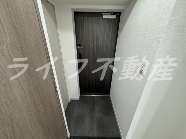 アドバンス大阪メルディアの玄関|きれいな玄関です