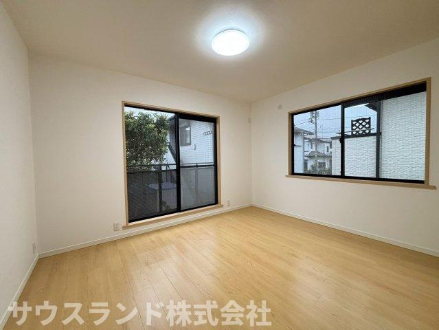 八王子市西片倉3丁目の洋室|広々とした洋室です