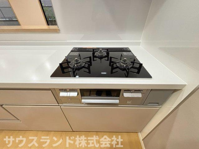 八王子市西片倉3丁目のキッチン|コンパクトなキッチンで掃除もラクラク
