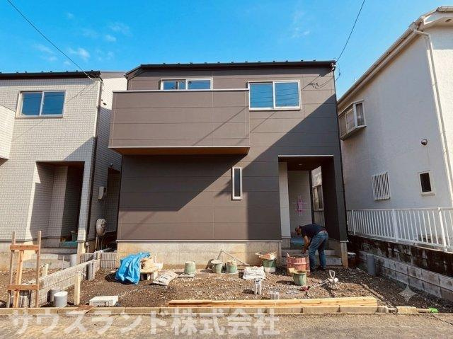 八王子市めじろ台2丁目の外観|徒歩12分圏内に小・中学校や保育園が整い、子育て世代にもおすすめの穏やかな住宅街です。