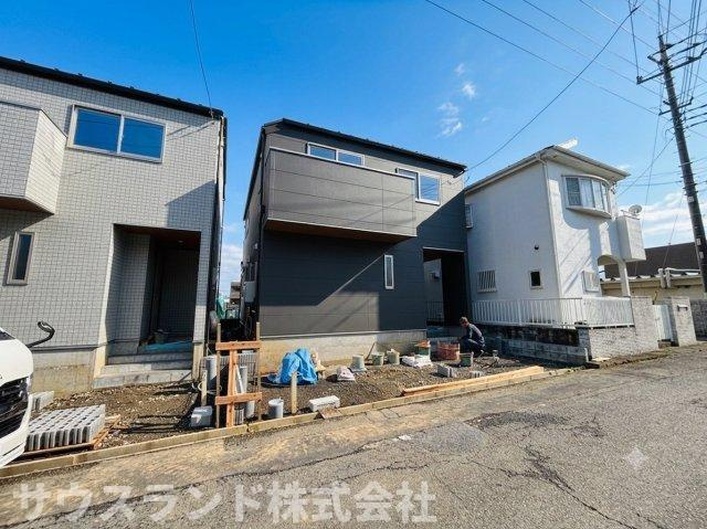 八王子市めじろ台2丁目の前面道路含む現地写真|良好な住環境を守る、第一種低層住居専用地域に立地。自然と優れた都市機能を享受する魅力あふれる住環境。