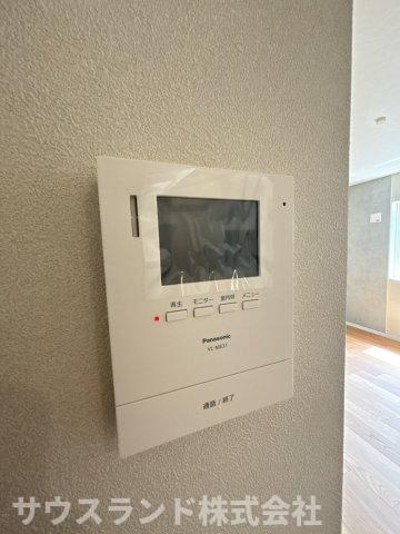 中野上町一丁目の防犯設備|モニター付きインターホンで玄関を確認しなくても誰が来たのかすぐわかります。