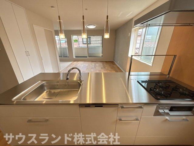 中野上町一丁目のキッチン|シンプルでありながら使い心地と品質のこだわったキッチンです。