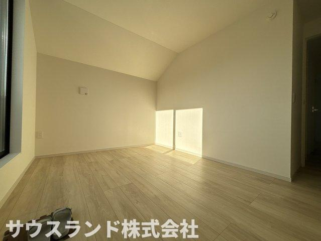 八王子市中野町2期　1号棟の洋室|シンプルな内装なので埃や汚れがたまりにくく、お掃除がしやすいです。
