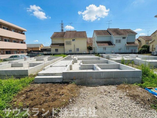 八王子市椚田町の外観|徒歩圏内に公園が多数そろい、お子さまの遊び場や日々のお散歩にも恵まれた穏やかな住環境。