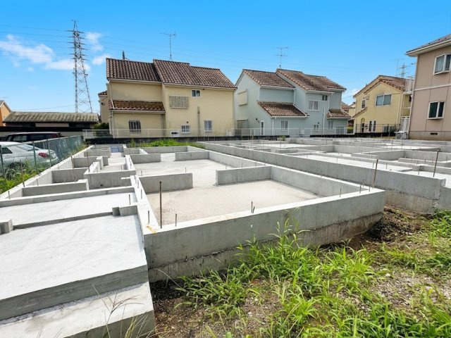 八王子市椚田町の外観|暮らしを豊かにする設備と仕様が豊富なほか、防犯カメラや玄関タッチキーなどセキュリティも充実しています
