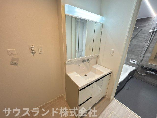 八王子市北野町6期　5号棟の独立洗面台|独立洗面台で身支度をすべて済ませてしまいましょう
