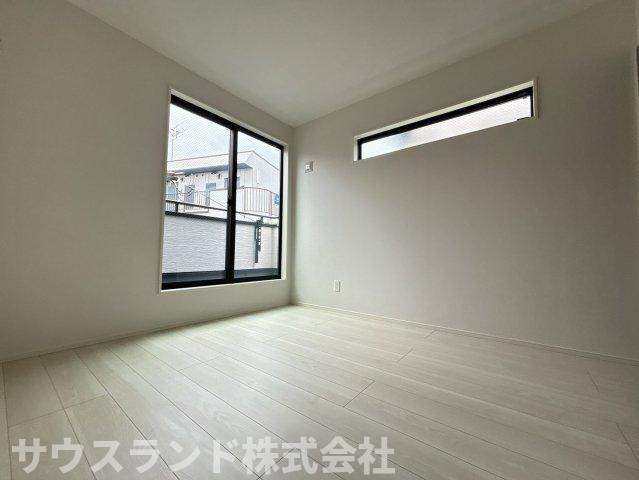 八王子市北野町6期　5号棟の洋室|個人の部屋や寝室として使える洋室です