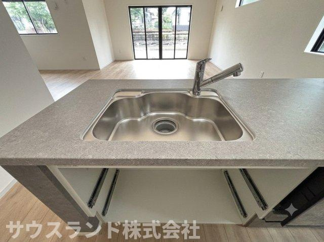 八王子市北野台30期の設備|キッチン水栓は浄水器付きで料理をおいしく、健康に良い、安心して飲めるお水を。