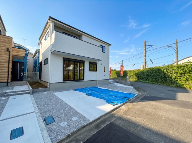 八王子市七国3期　1号棟の外観|ただ「住まう」だけではございません。気持ちよく住んで欲しい気持ちを込めて…。お住いの事、住まう街の事、お金の事、何でもご相談下さいませ。