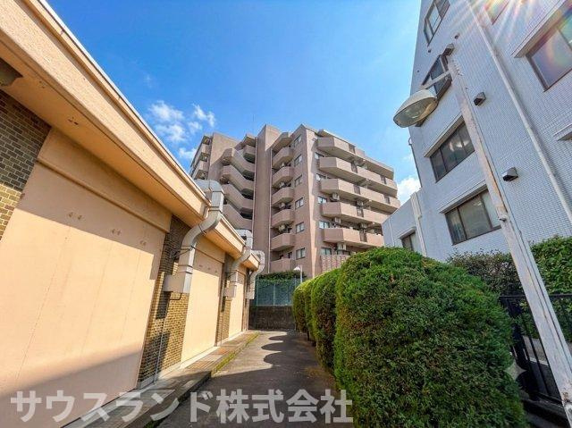 マイキャッスル八王子元横山町の外観|多彩な生活施設が集まる駅前を日常使いできる、暮らしやすさが魅力の住まい。