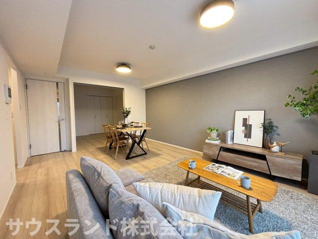 マイキャッスル八王子元横山町の居間・リビング|お好きなインテリアで、くつろぎと楽しさが共存する、自分らしいスタイルのリビングに。