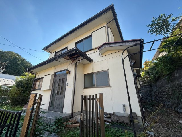 八王子市初沢町の外観|「まずは話だけ聞いてみたい」という方も大歓迎です。物件のこと、資金計画のこと、住み替えのことまで、気になることは何でもお気軽にご相談ください。