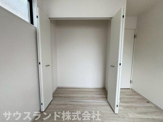 八王子市本町４期の収納|毎日の身支度もしやすい収納スペース。お部屋を広く保てる便利なクローゼットです。