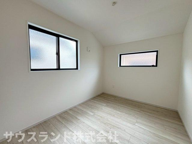八王子市本町４期の洋室|シンプルな内装なので埃や汚れがたまりにくく、お掃除がしやすいです。
