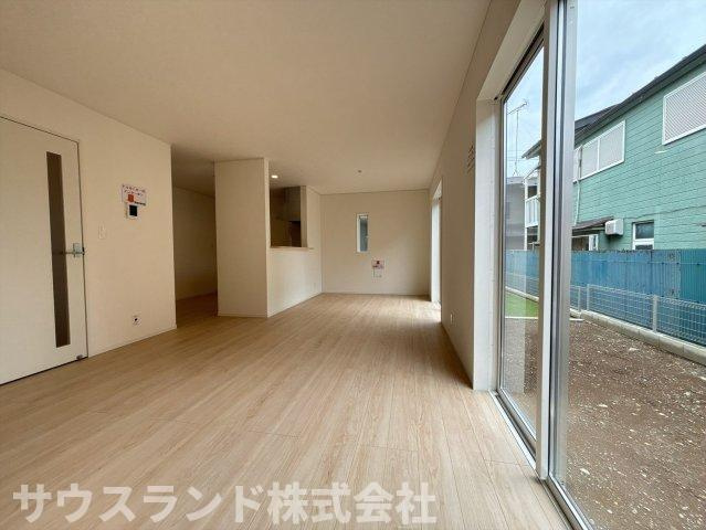 八王子市泉町　15号棟の居間・リビング