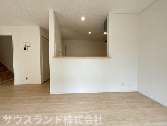 八王子市泉町　15号棟の居間・リビング