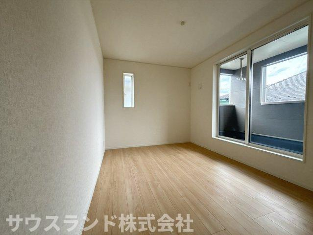 八王子市泉町　15号棟の洋室
