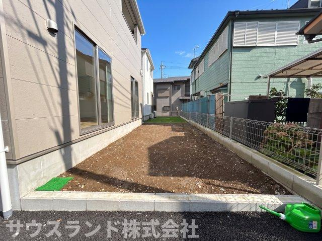 八王子市泉町　15号棟の庭
