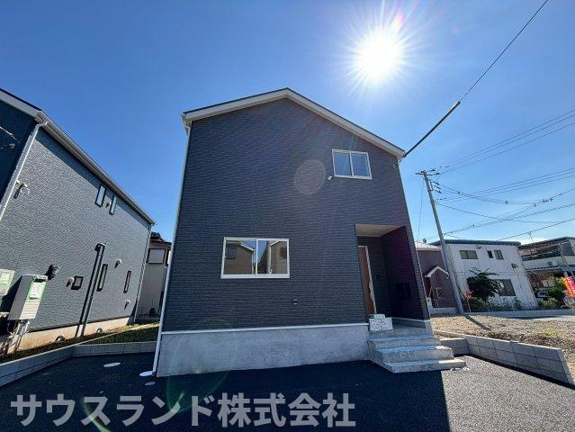 八王子市泉町　19号棟の外観|スーパーが近隣に複数点在しており、日々のお買い物もスムーズに完了。暮らしに便利な住環境です。