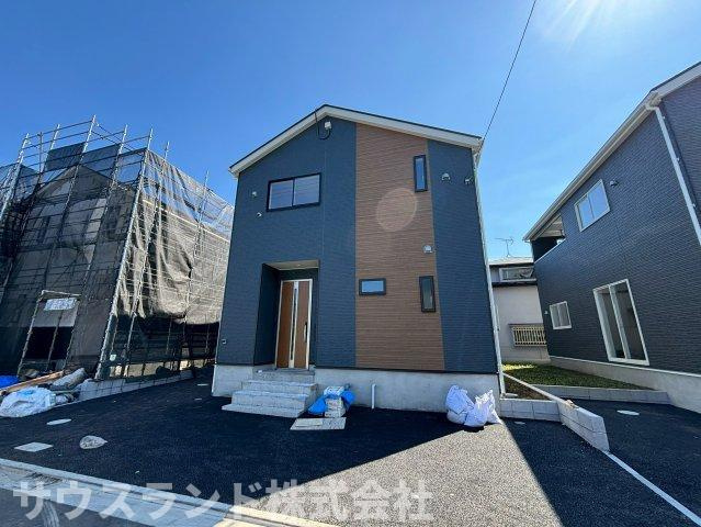 八王子市泉町　18号棟の駐車場|カースペース2台駐車可能！（車種によります）ご夫婦でそれぞれのお車を停められます。