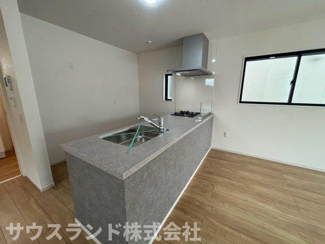 東浅川町8期　2号棟のキッチン