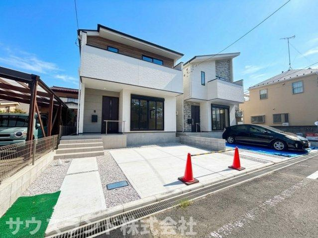東浅川町8期　2号棟の前面道路含む現地写真