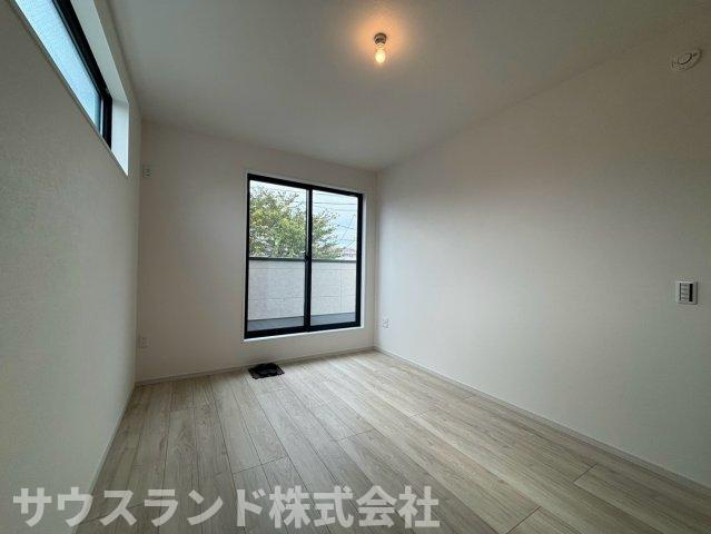 東浅川町8期　1号棟の洋室