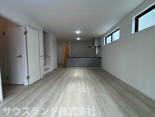 東浅川町8期　1号棟の居間・リビング