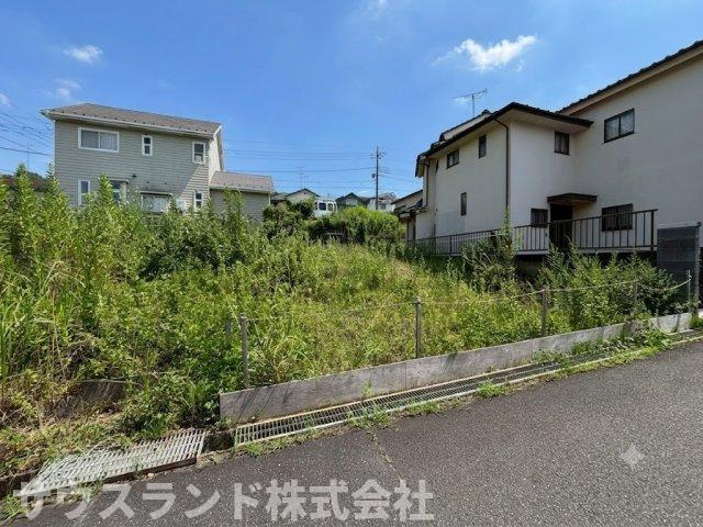 八王子市絹ケ丘6期の外観|ご家族のこだわりをたっぷりと詰め込んだ、自由な家づくりができるゆとりある敷地です！休日はお庭にテントを張っておうちキャンプを楽しんだり、お子様と一緒に季節のお花を育てる花壇を作ることもできます♪