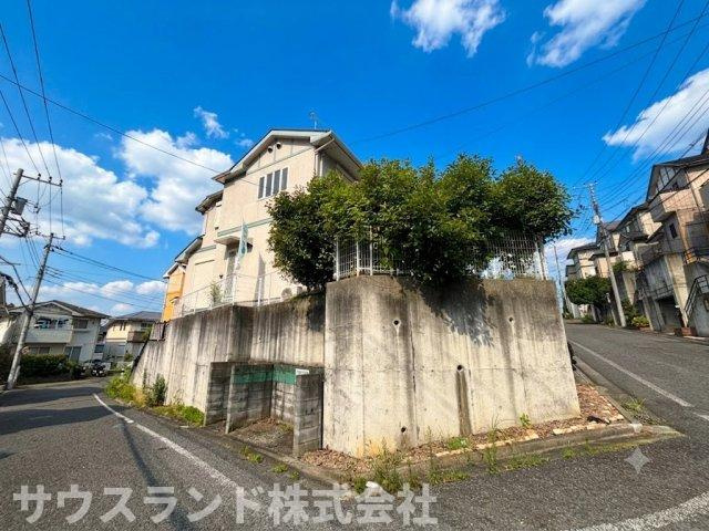 八王子市大船町のその他|角地に位置しているため、隣接する建物が少なく風通しや日当たりの良さを存分に感じられます。爽やかな風がお家全体を通り抜け、お天気の良い日にはお洗濯物がカラッと乾いて家事の負担もグッと減りそうです。