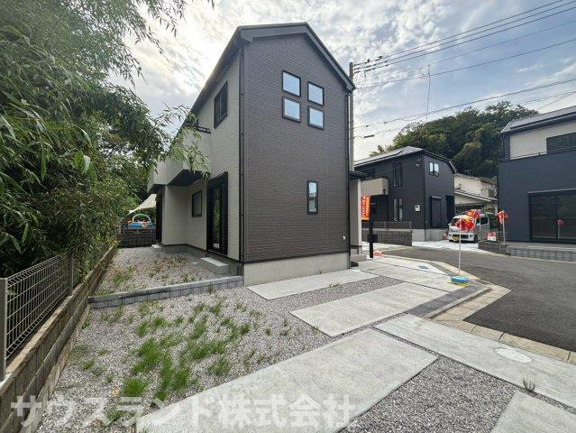 八王子市弐分方町5期の前面道路含む現地写真