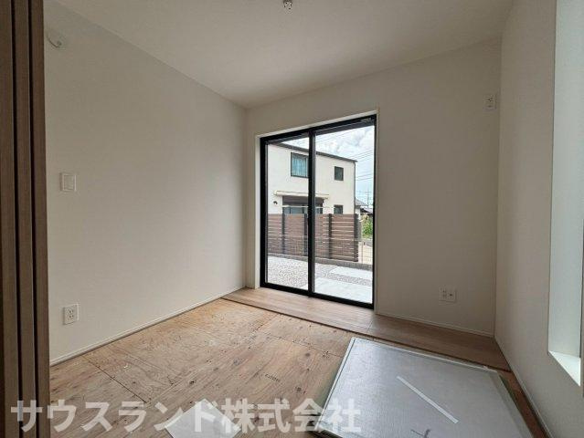八王子市弐分方町5期の洋室