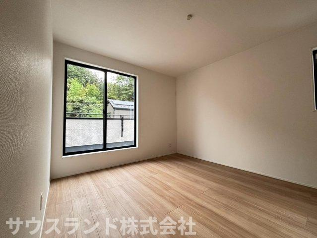八王子市弐分方町5期の洋室