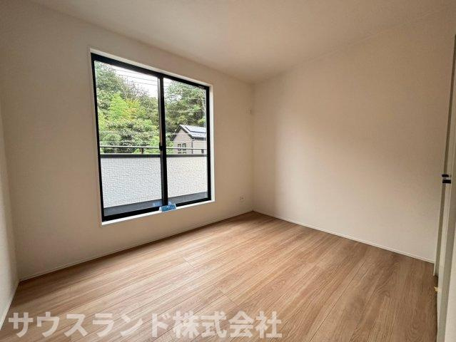八王子市弐分方町5期の洋室
