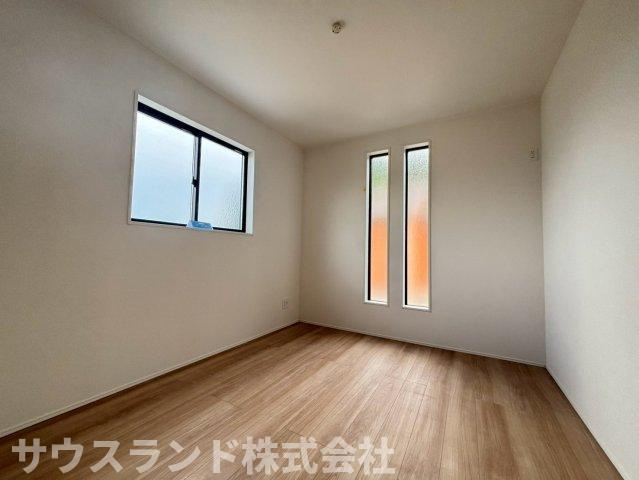 八王子市弐分方町5期の洋室