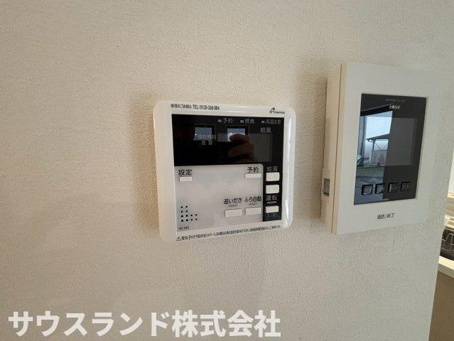 八王子市高尾町1期のその他|訪問者の顔をしっかりと確認できるモニター付きインターホンです！お子様のお留守番時や夜間の来客時でも、画面越しに対応ができるため防犯面も安心。毎日の安全な暮らしをしっかりとサポートしてくれる設備です♪