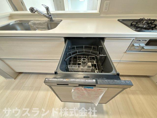 八王子市北野台1丁目の設備|時短も節水もかなう食洗機付きで忙しい家事をサポート。食器洗いによる手荒れの心配もございません。