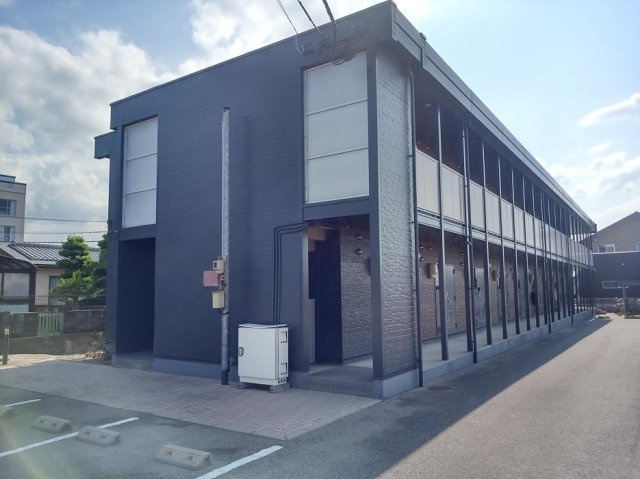 レオパレス速星駅前通りの外観