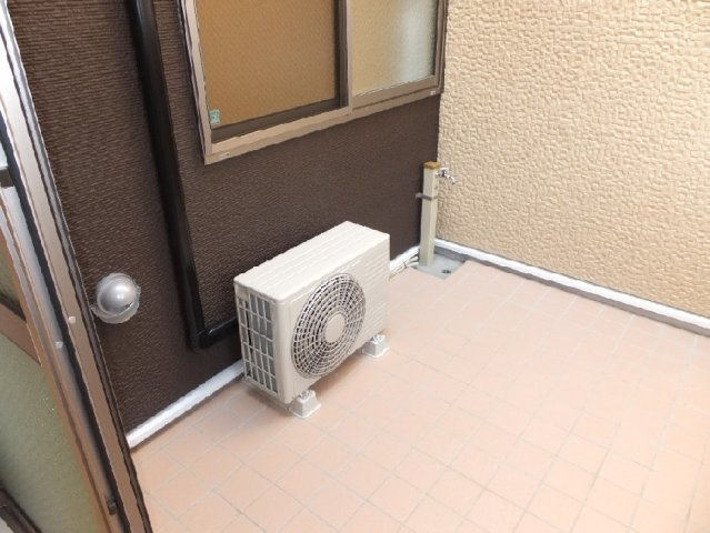 レオネクスト松の富Ⅱのその他|吹き抜けバルコニーに蛇口あり