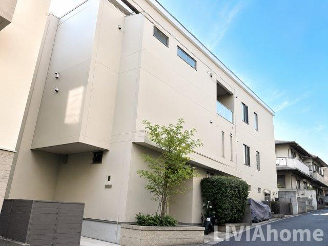 渋谷区初台２丁目のアパート