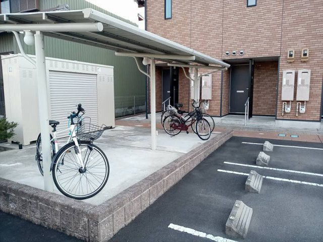 レオネクスト桜のその他|屋根付き駐輪場