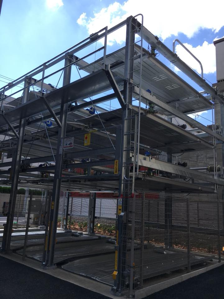 GENOVIA隅田川west skygardenの駐車場