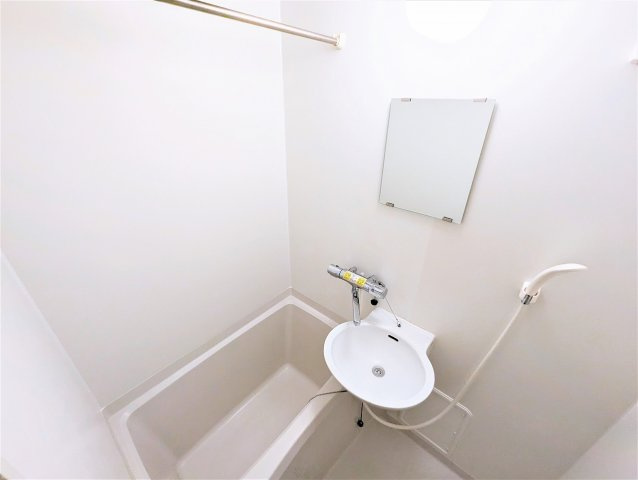 レオパレス源藤Ⅳの浴室|設備仕様は号室により異なる為、現況を優先致します。