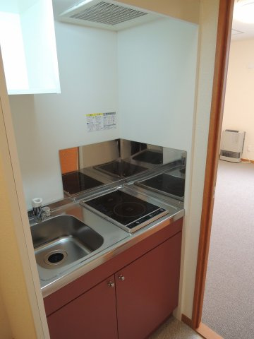 レオパレスメゾン　山　鼻のキッチン