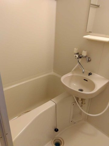 レオパレスリバティーの浴室