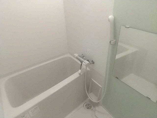 レオネクストヴィーブルⅢの浴室